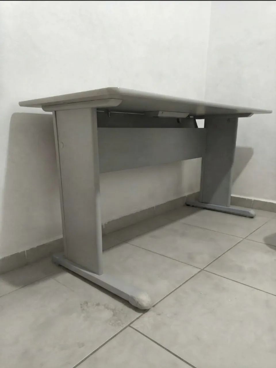 Mesa de Escritório Cinza MDF - Foto 2