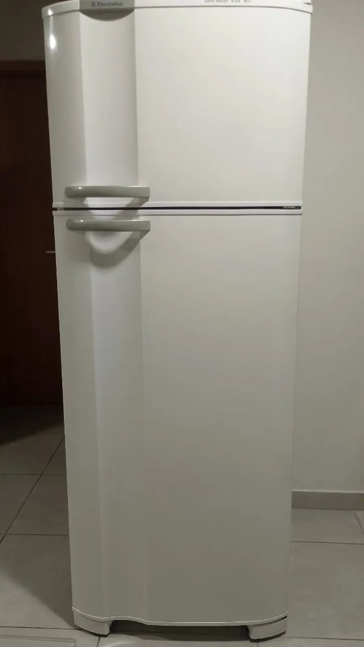 Geladeira Electrolux 490L