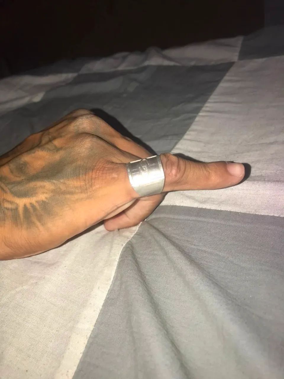 Vendo dedeira de prata bem conservada interessado chegue no privado - Foto 5