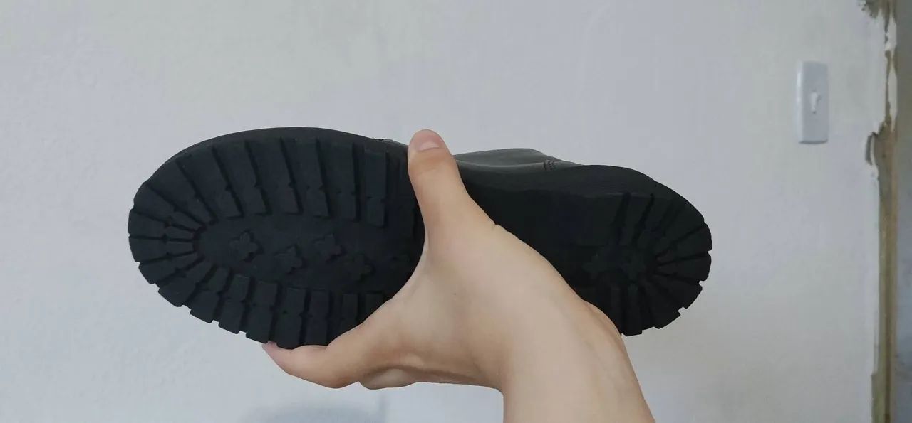 Bota nova número 33 - Foto 4