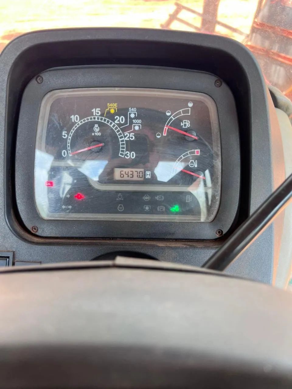 VENDO TRATOR CASE 100 2019 - Foto 2