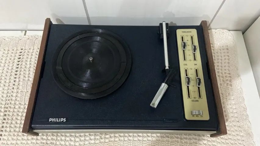 Vitrola Toca Discos Philips Gf 703 Não Funciona Vintage - Foto 2