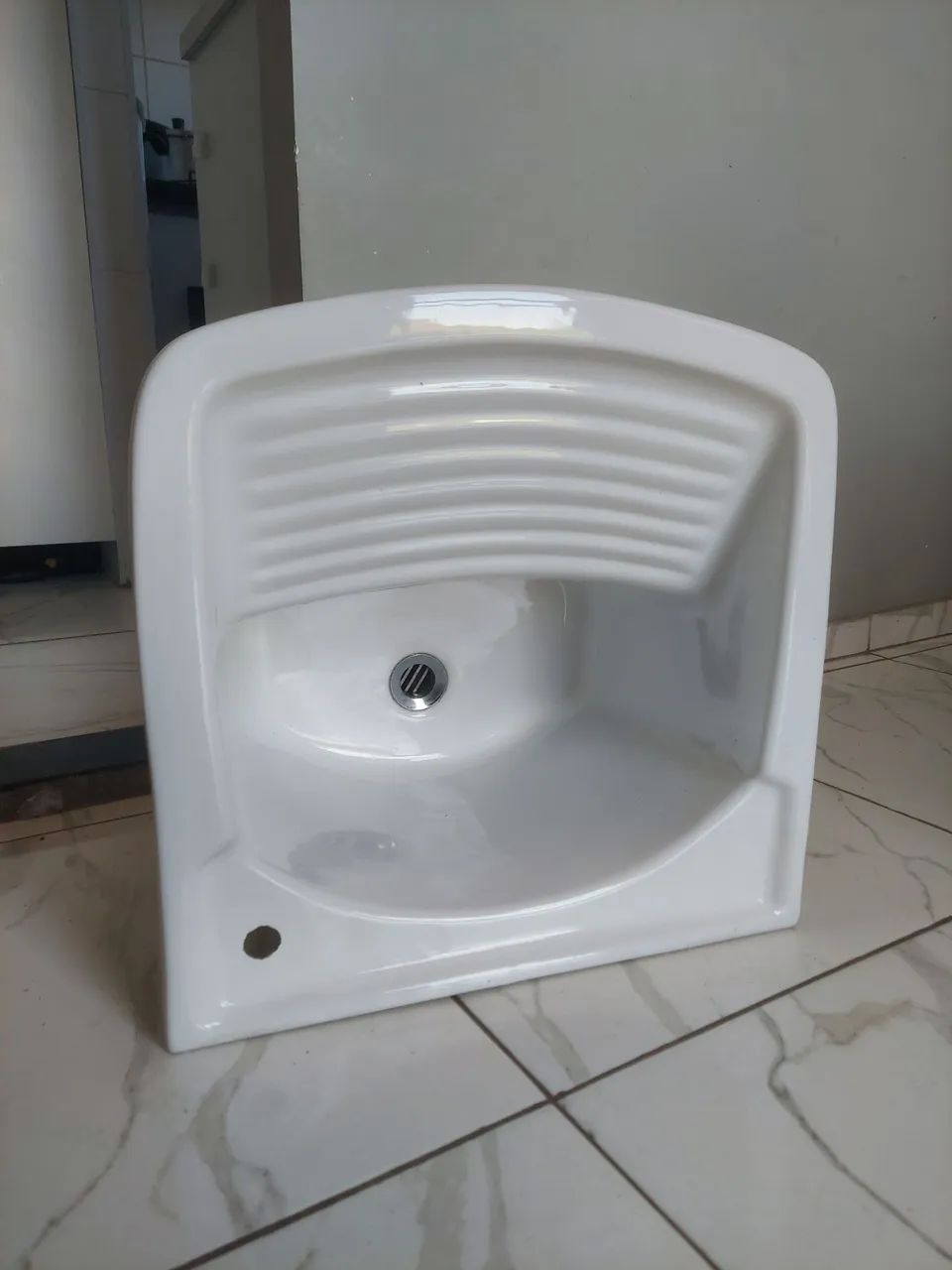 Tanque cerâmica