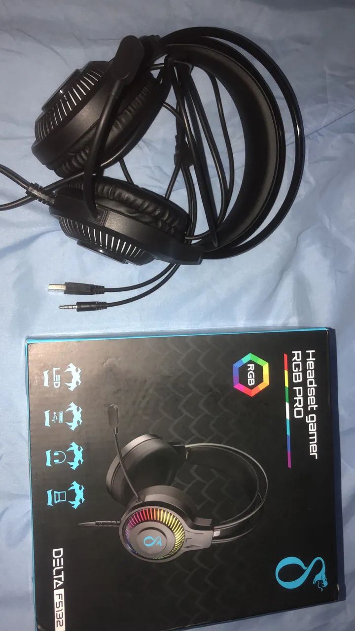 Fone headset preto com microfone, som ótimo e muito confortável. - Foto 2