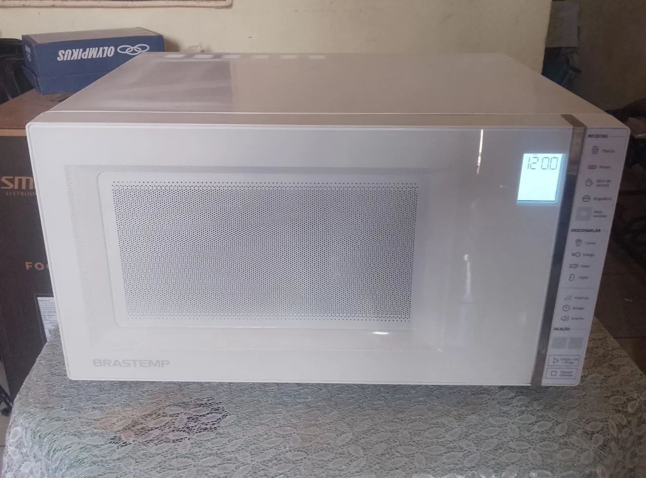 Microondas Brastemp de 32 litros 