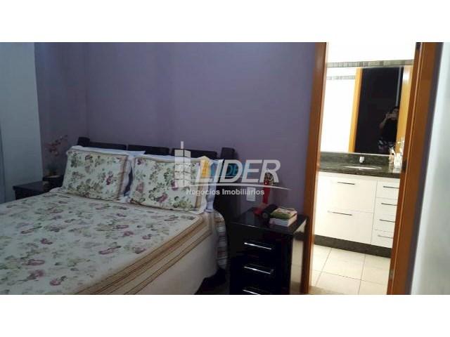 Apartamento à venda com 3 dormitórios em Brasil, Uberlândia cod:21627