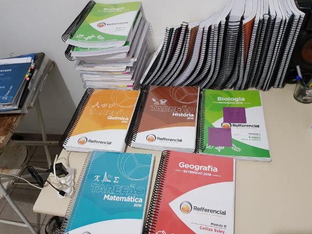 Vendo/Troco 45 apostilas ENEM, Concursos