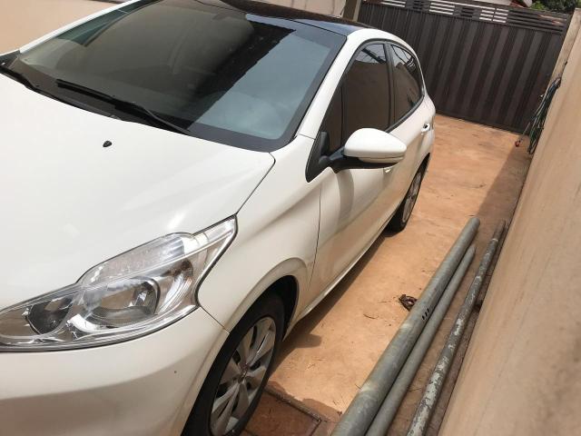 Peugeot 208 - Foto 3