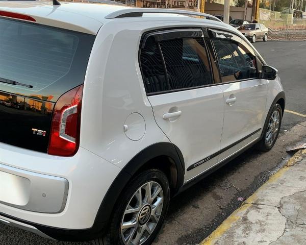 Volkwagen Up Cross TSi 2017 completo Única Dona - Foto 4