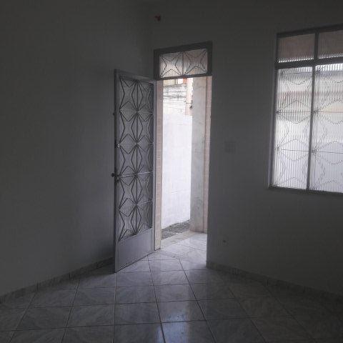 Casa 100% Independente, 02 Quartos, Quintal, Garagem Ampla em Jardim Meriti - Foto 8