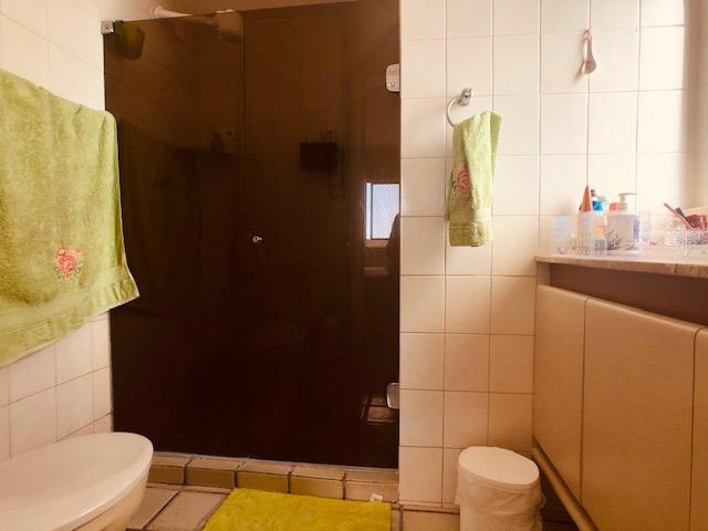Apartamento Beira-mar 4 quartos, 2 suítes e 3 vagas, super conservado - Foto 7
