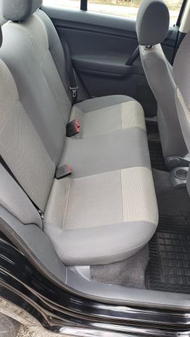 VW Polo sedan 1.6 completo - Foto 2