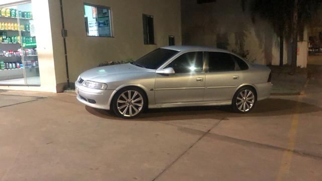 Vectra 2.2 GLS 8V - Foto 10