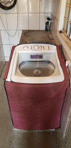 Máquina de lavar roupas Eletrolux 15 kg