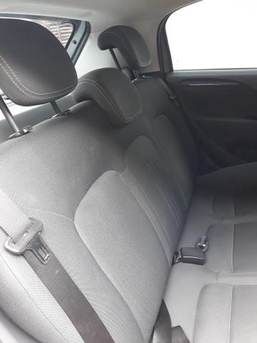 Fiat Punto Attractive 1.4 8V 2015 IMPECÁVEL! - Foto 11
