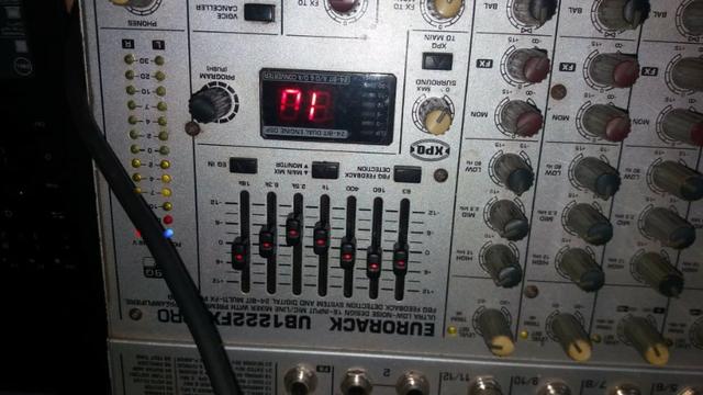 Mesa De Som Behringer Xenyx 1222fx-pro