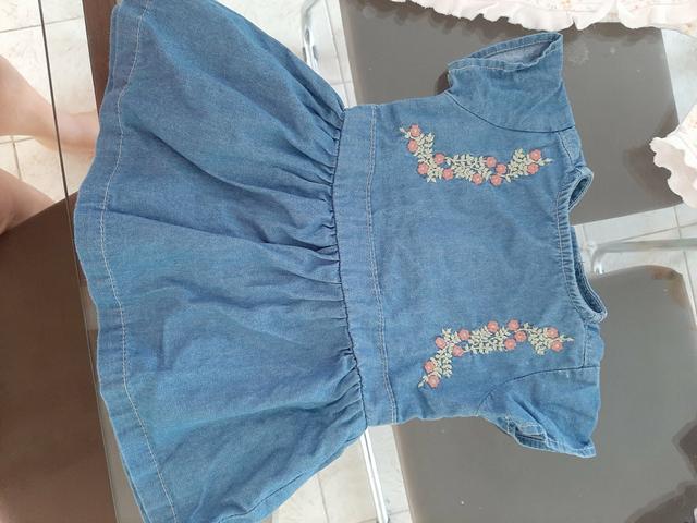 Vendo lote de calçados e roupa para bebê. ( LEIA A DESCRIÇÃO) - Foto 6