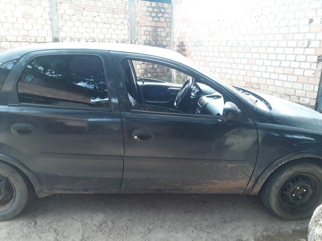 Vende - se corsa sedan 2003 ou troco por carro aberto .ligações nesse número 991371547 - Foto 2