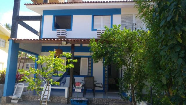 Vendo excelente casa, na beira-mar, mobiliada, em condomínio, na Praia de Itapoama