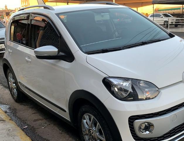 Volkwagen Up Cross TSi 2017 completo Única Dona - Foto 2