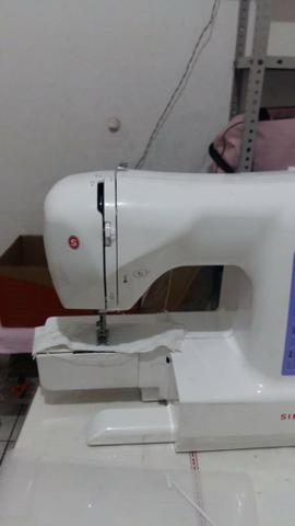 Máquina de costura singer 6680 - Foto 6
