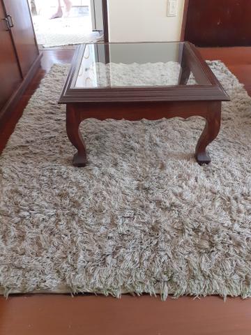 Mesa de Centro com tapete
