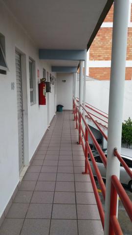 Aluguel de quartos com segurança, conforto e estacionamento - Foto 7