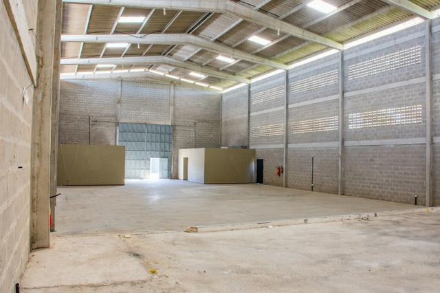 Galpão p/alugar.Prox a av principal Parque das Árvores, e muitos imóveis residenciais - Foto 4