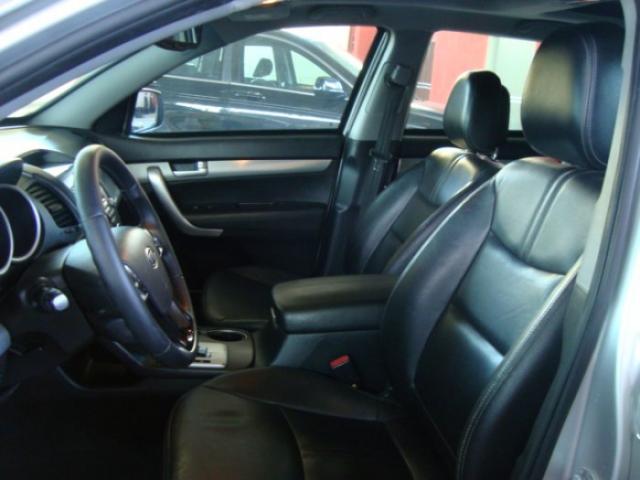 Kia sorento 2011 blindado 3.5 v6 4x4 top (85) 99905-7907 - Foto 4