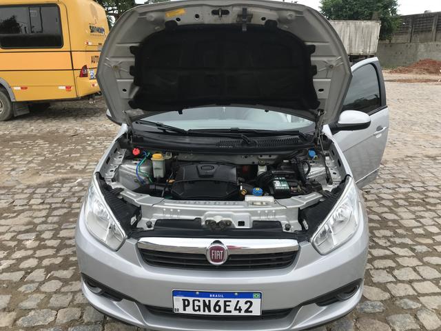 Grand Siena essence 1.6 2014 flex 16v - Foto 7