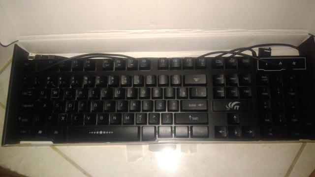 Teclado gamer Estone GK-41 quase novo - Foto 2