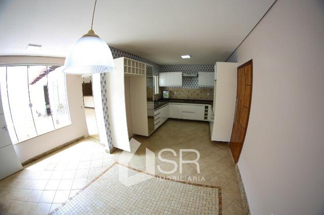 Sobrando com 4 quartos e piscina localizado na av. Rio Madeira no Cond. Forte Príncipe - Foto 3