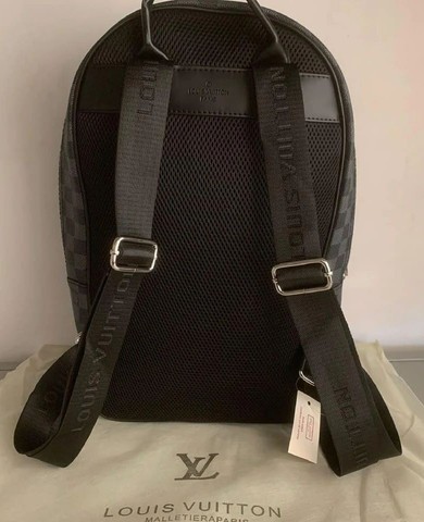 Mochila Louis Vuitton ebony preta top - Roupas - Santa Cruz, Rio de Janeiro  1151229410