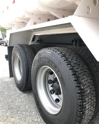 VW Constelettion 24-250 Caçamba 2012  - Foto 6