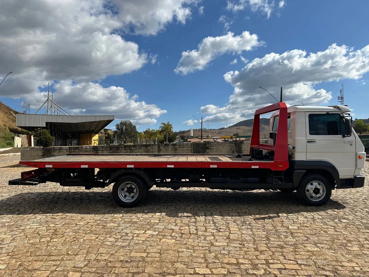 VW 8.160 prancha 2015 com asa delta - Foto 6