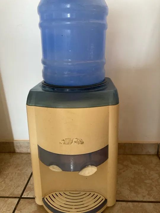 Bebedouro de água 