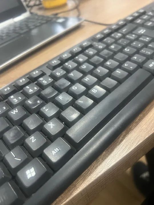 Doação 2 Teclados USB - usado - Foto 4