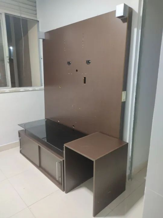 Painel com rack , madeira e vidro blindex  - Foto 3