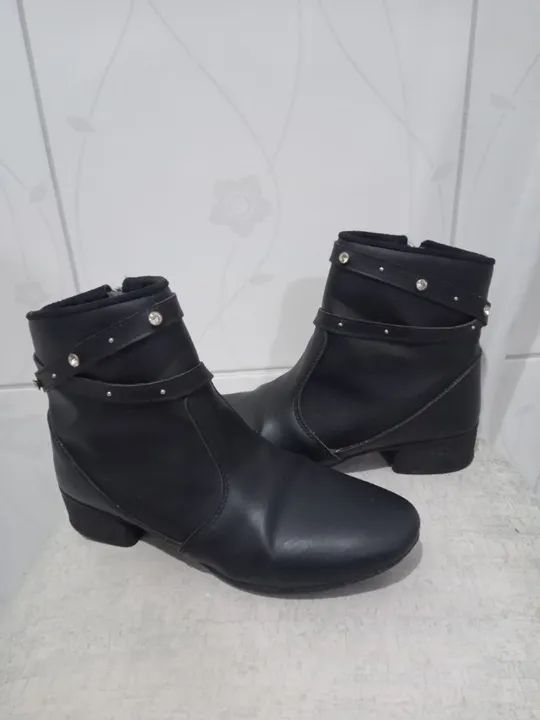 Bota de Couro feminina cano curto - Foto 3
