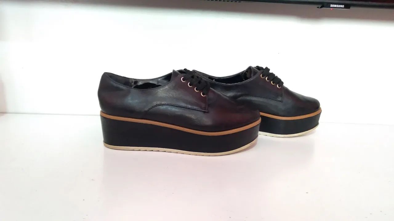 Sapato plataforma Arezzo tamanho 35 - Foto 3