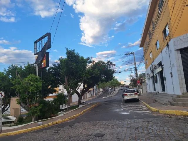 Vende-se Prédio Comercial no Coração da cidade de Serra Talhada-PE - Foto 2