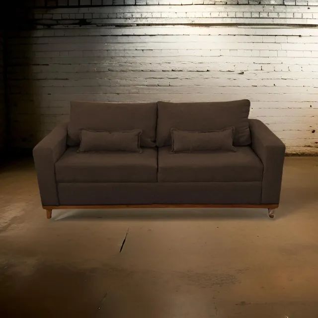 Sofá Retrô - Base de Madeira