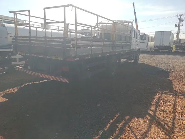 Caminhão Iveco Vertis 130V19 2014 Gabine Suplementar - Foto 4