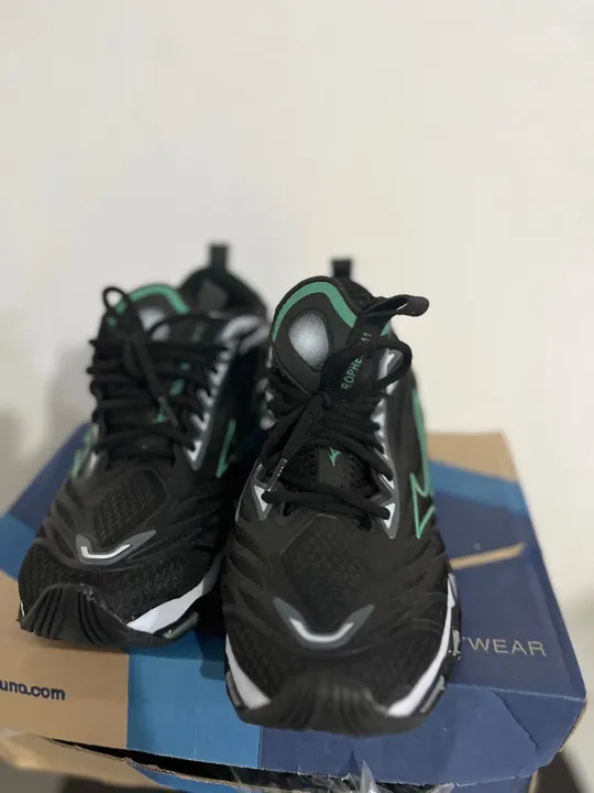 VENDO 3 PARES DE TÊNIS 1ª LINHA DA MIZUNO