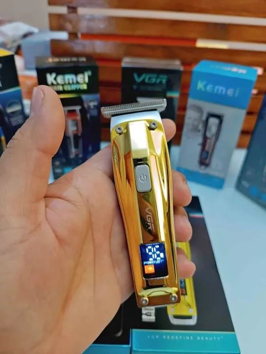 Máquina de cortar cabelo e barba vgr , acabamento , barbeador elétrico - Foto 2