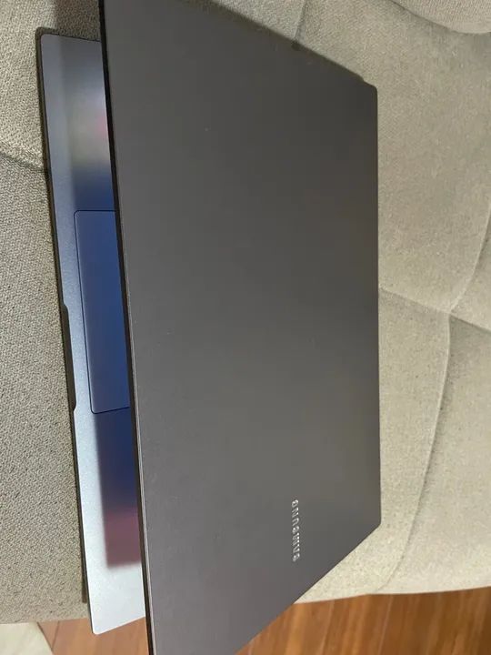 Notebook Samsung Core I3