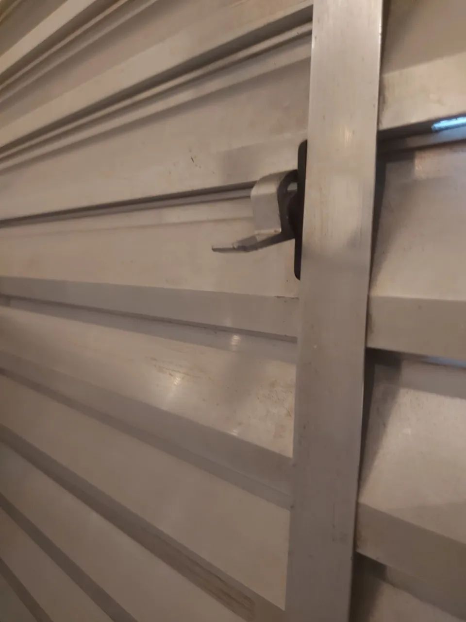 Porta de Alumínio 1.40 largura por2.10 altura  - Foto 6