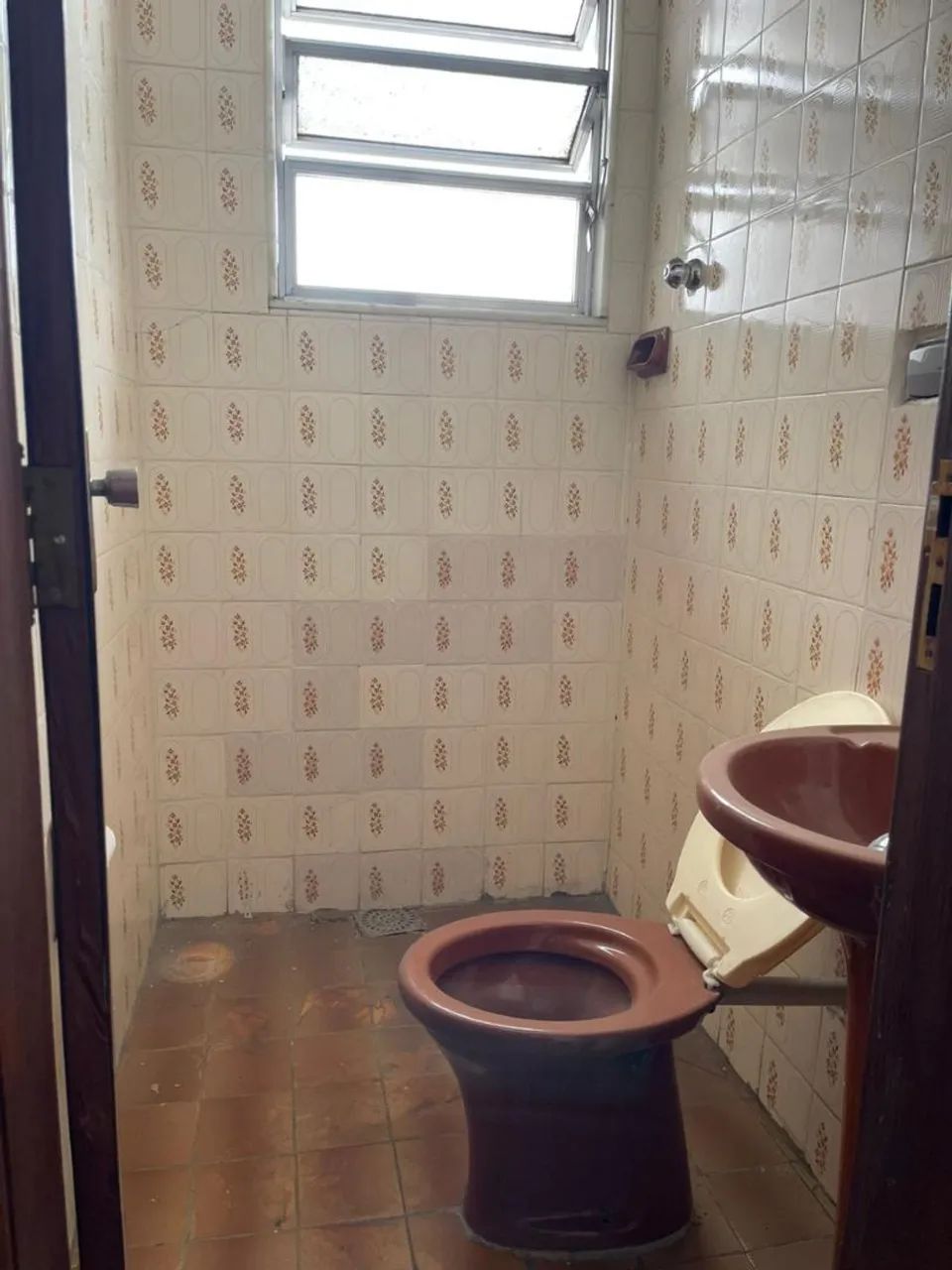 Aluga-se Sala Comercial Aterrado - Foto 2