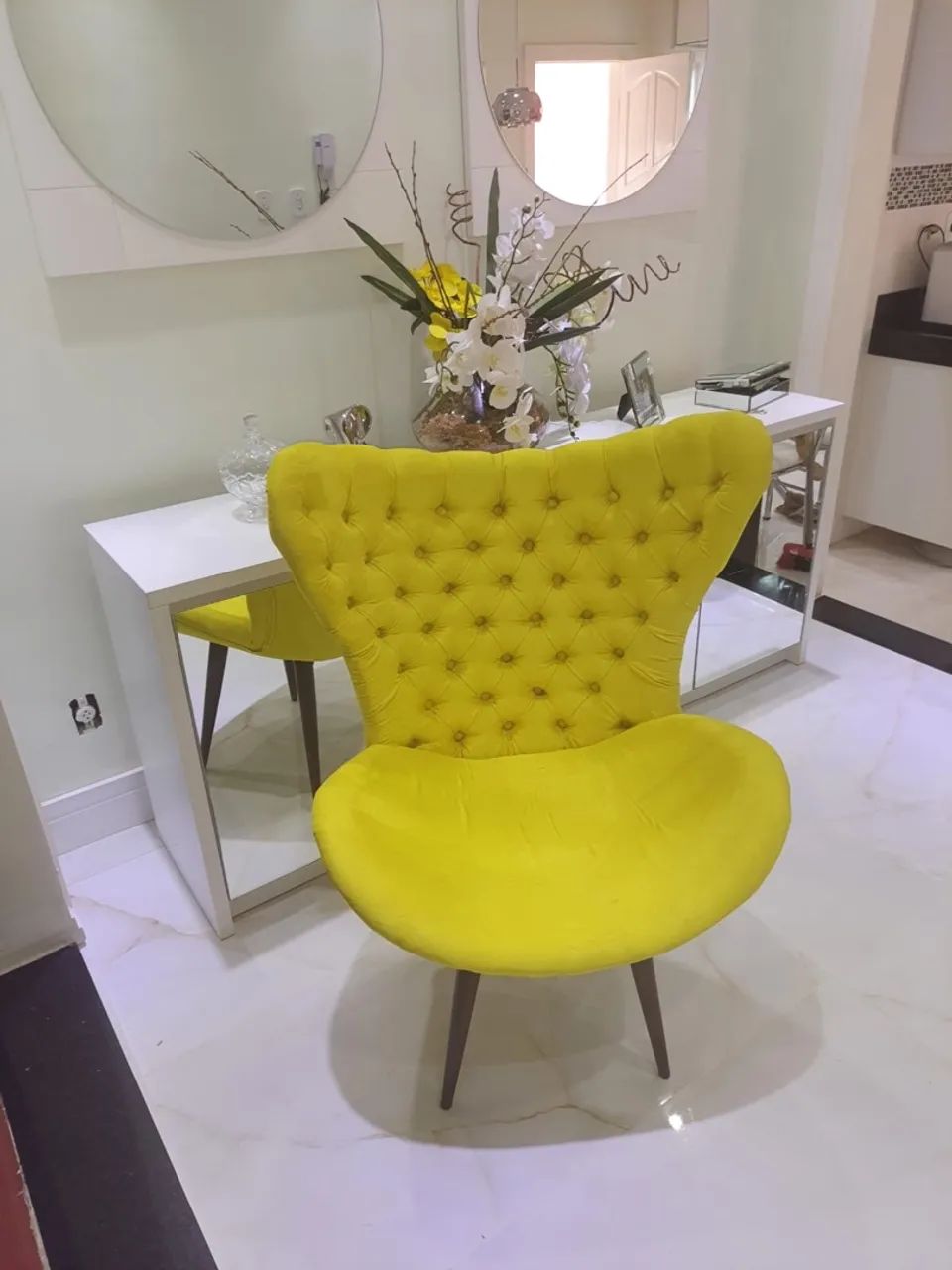 Poltrona Amarela - Foto 2