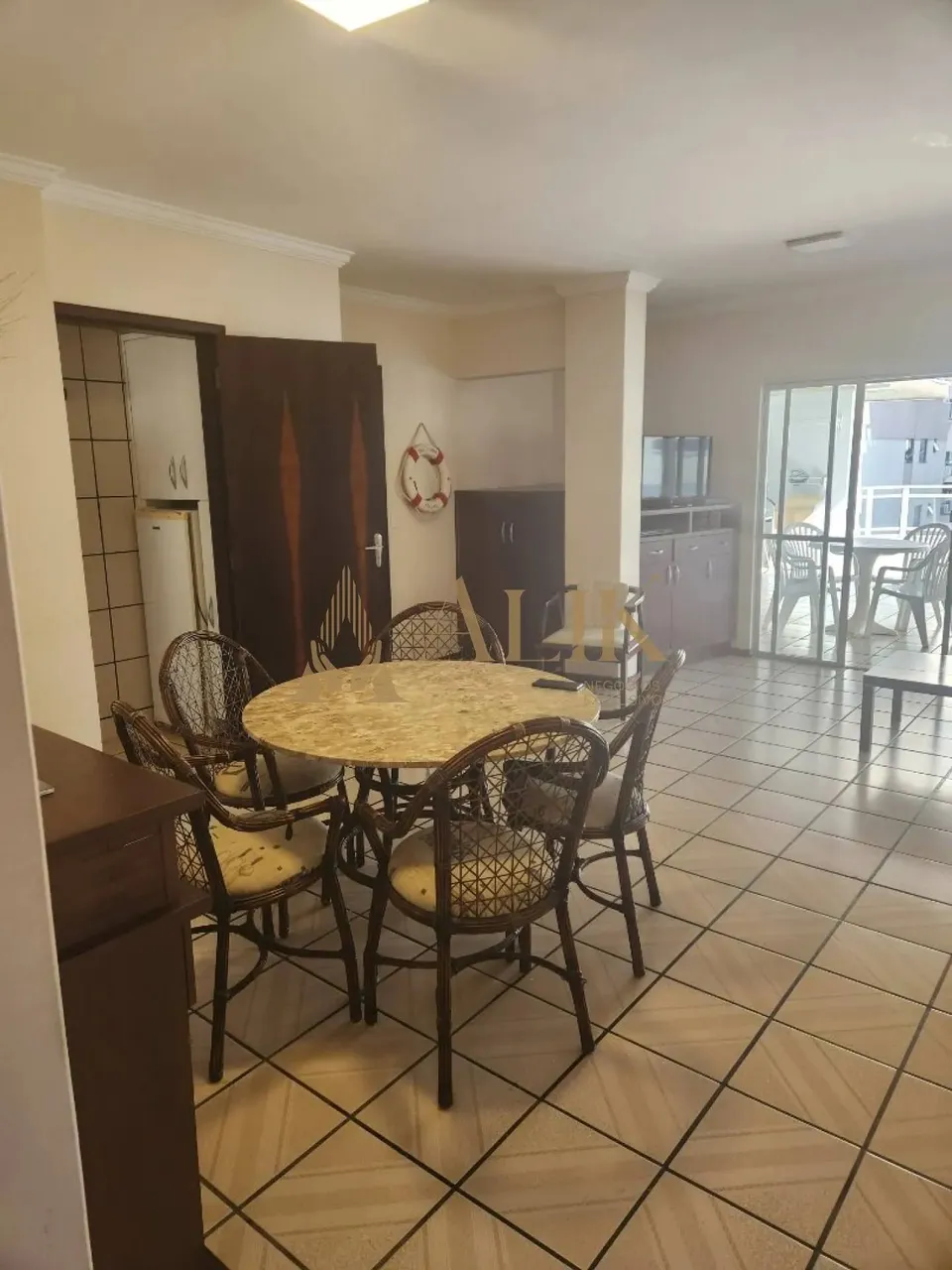 Apartamento Cobertura quadra mar (Anual )